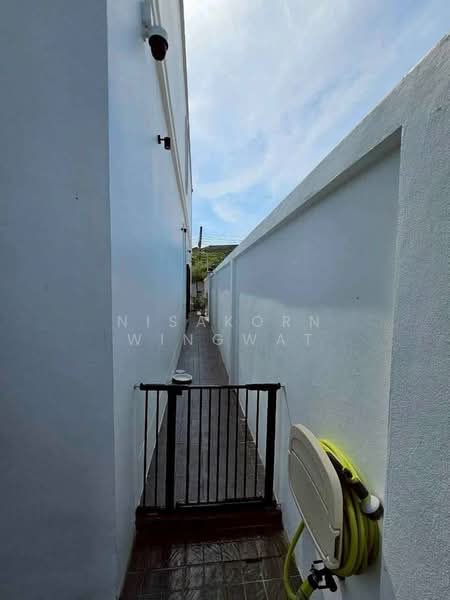 Nakarin Garden Village, Bangkok, Soi Romklao 19/1, Khlong Sam Prawet, Lat Krabang, Bangkok, 4 Bedrooms, 368 sqm, Single Detached House For Rent, by Nisakorn Wingwat, 500210746 - DDproperty.com