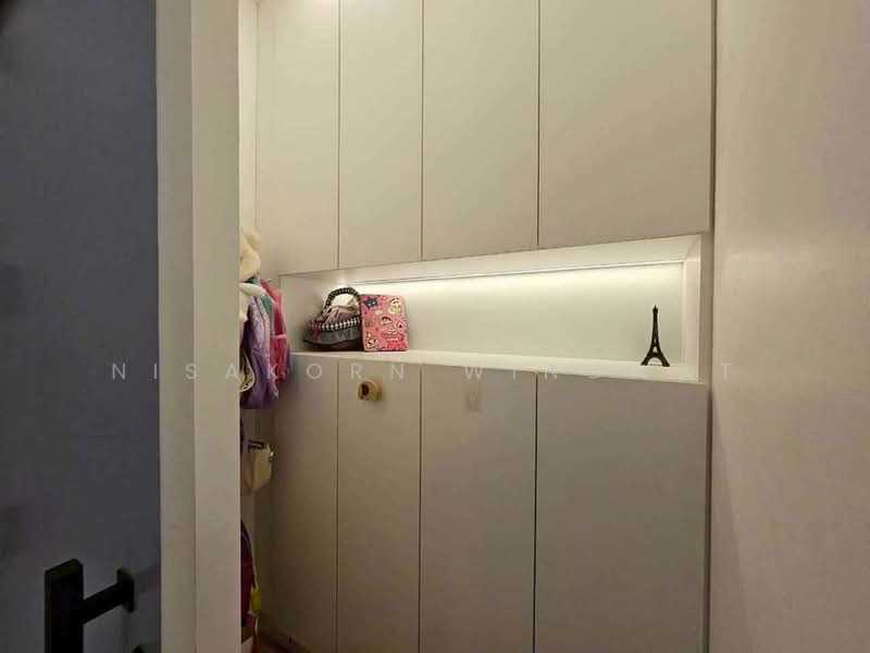 Nakarin Garden Village, Bangkok, Soi Romklao 19/1, Khlong Sam Prawet, Lat Krabang, Bangkok, 4 Bedrooms, 368 sqm, Single Detached House For Rent, by Nisakorn Wingwat, 500210746 - DDproperty.com