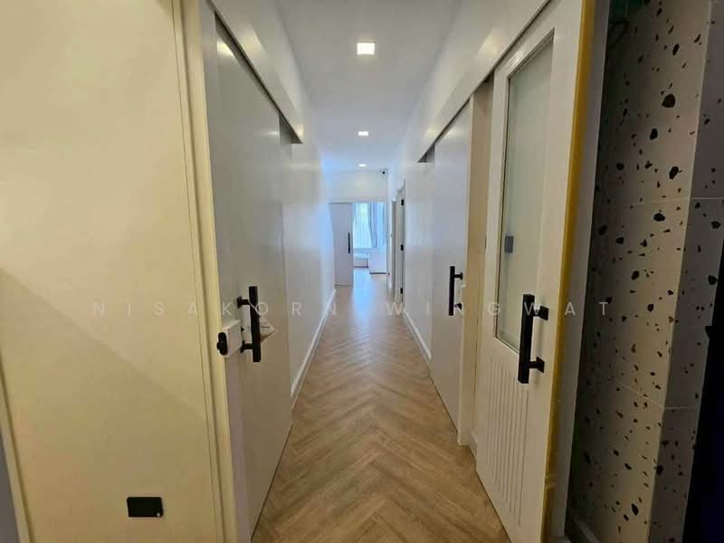 Nakarin Garden Village, Bangkok, Soi Romklao 19/1, Khlong Sam Prawet, Lat Krabang, Bangkok, 4 Bedrooms, 368 sqm, Single Detached House For Rent, by Nisakorn Wingwat, 500210746 - DDproperty.com