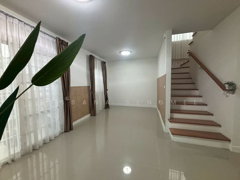 Lanceo Crib Pinklao-Wongwaen : แลนซีโอ คริป ปิ่นเกล้า-วงแหวนฯ (ส้มเกลี้ยง), นนทบุรี, ซอยวัดส้มเกลี้ยง ถนนกาญจนาภิเษก, ศาลากลาง, บางกรวย, นนทบุรี, 160 ตร.ม., บ้านแฝด ขาย, โดย Wassana Sengmee, 500210747 - DDproperty.com