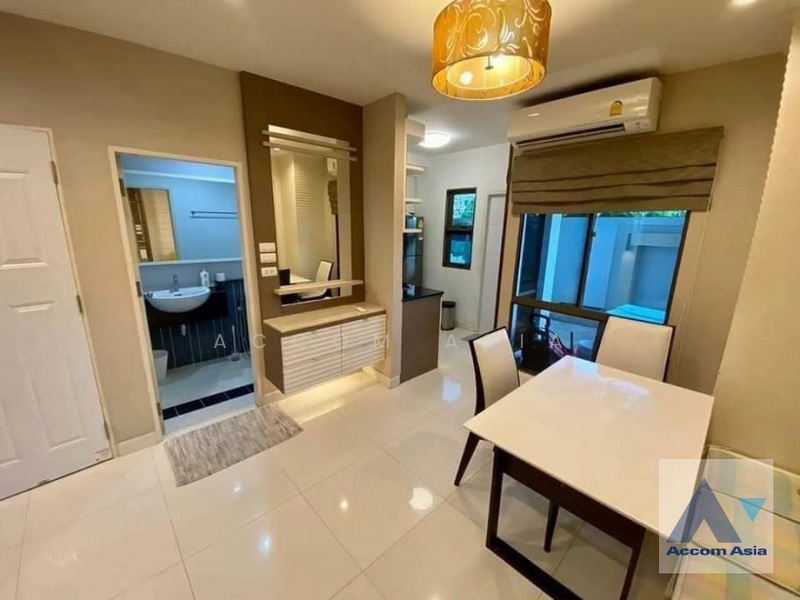 Fully Furnished 3 Bedrooms Townhouse for Rent in Sukhumvit, Bangkok near BTS Bang Chak at The Privat, Bangkok, Khlong Tan Nua, Watthana, Bangkok, 3 Bedrooms, 180 sqm, Single Detached House For Rent, by Accom Asia, 500210758 - DDproperty.com