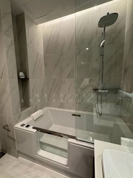 The Room Sukhumvit 38, Bangkok, Soi Sukhumvit 38, Phra Kanong, Khlong Toei, Bangkok, 1 Bedroom, 43 sqm, Condo For Rent, by Natrinee Aphirachatanon, 500210761 - DDproperty.com