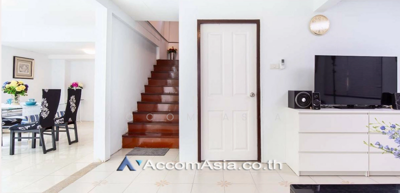 Home Office 3 Bedrooms House for Rent in Sukhumvit, Bangkok near MRT Sukhumvit - BTS Asok, Bangkok, Khlong Tan Nua, Watthana, Bangkok, 3 Bedrooms, 200 sqm, Single Detached House For Rent, by Accom Asia, 500210767 - DDproperty.com