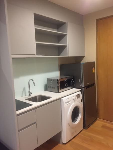 Noble Revo Silom, Bangkok, 88 Soi Surasak Surasak Road, Silom, Bang Rak, Bangkok, Studio, 34 sqm, Condo For Sale, by Banjarat Thanomchat, 500210834 - DDproperty.com