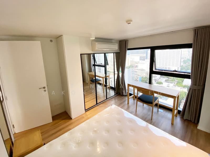 The Lofts Silom, Bangkok, Pramuan Road, Silom, Bang Rak, Bangkok, 2 Bedrooms, 68 sqm, Condo For Rent, by Tanapat Sakonsontised, 500210906 - DDproperty.com