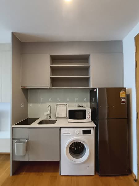 Noble Revo Silom, Bangkok, 88 Soi Surasak Surasak Road, Silom, Bang Rak, Bangkok, Studio, 34 sqm, Condo For Rent, by Tanapat Sakonsontised, 500210908 - DDproperty.com