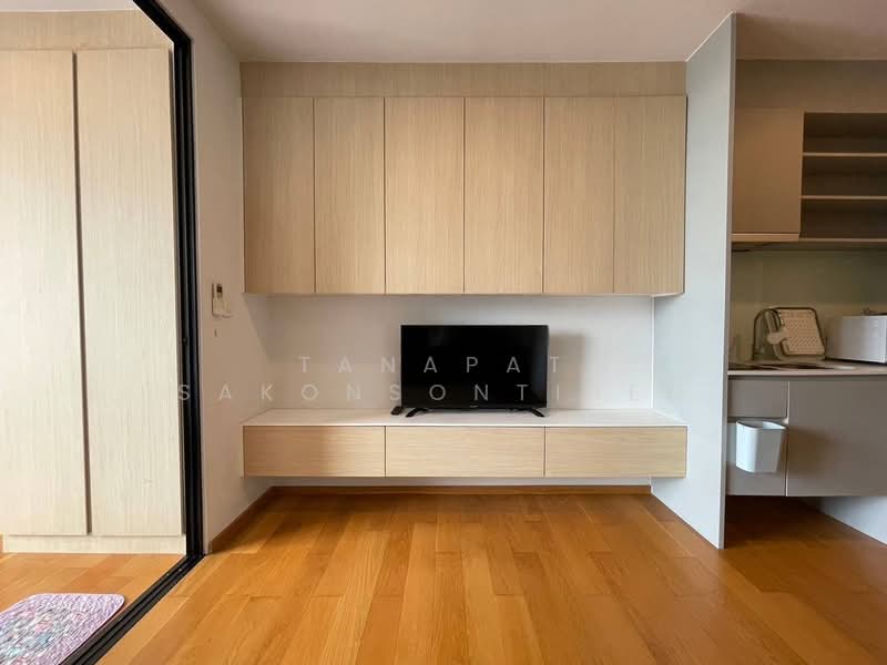 Noble Revo Silom, Bangkok, 88 Soi Surasak Surasak Road, Silom, Bang Rak, Bangkok, Studio, 34 sqm, Condo For Rent, by Tanapat Sakonsontised, 500210908 - DDproperty.com