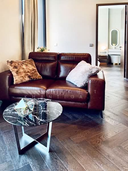 The Esse Sukhumvit 36, Bangkok, Soi Sukhumvit 36, Sukhumvit Road, Phra Kanong, Khlong Toei, Bangkok, 1 Bedroom, 43 sqm, Condo For Sale, by Thanachot Khantigamongun, 500210922 - DDproperty.com