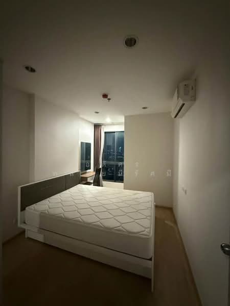 IDEO Sathorn Tha Phra, Bangkok, 221 Ratchaphruek Road, Bukkalo, Thon Buri, Bangkok, 1 Bedroom, 30 sqm, Condo For Rent, by Adisorn Ploymeerassamee, 500210948 - DDproperty.com