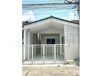 ขาย - หมู่บ้านวัฒนาร่มไทร ซอยสังฆสันติสุข26 กระทุ่มราย หนองจอก, กรุงเทพ