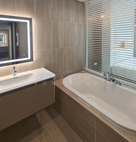 The Emporio Place, Bangkok, 93 Soi Sukhumvit 24, Sukhumvit Road, Khong Tan, Khlong Toei, Bangkok, 2 Bedrooms, 120 sqm, Condo For Rent, by Nusara Rongtran, 500210974 - DDproperty.com