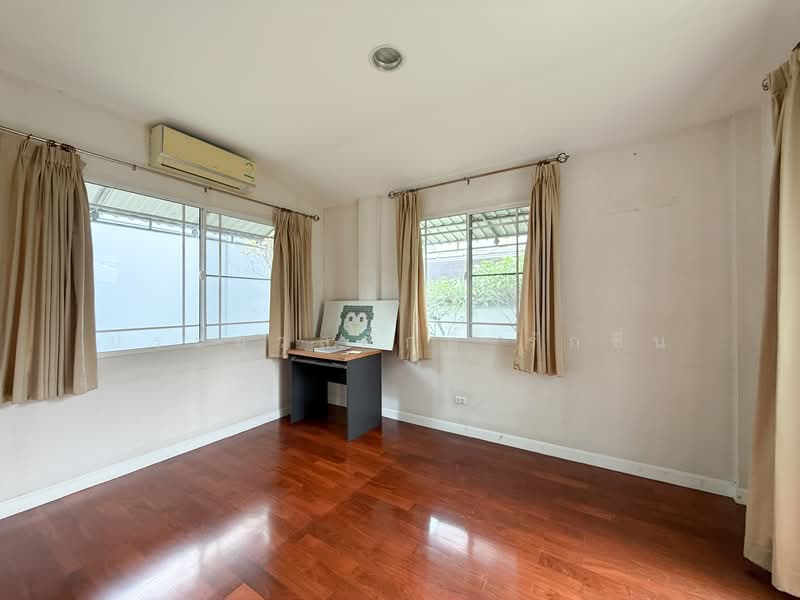 Nanthawan Uthayan-Aksa, Bangkok, Uthayan Road, Sala Thammasop, Thawi Watthana, Bangkok, 4 Bedrooms, 200 sqm, Single Detached House For Sale, by ประมวลศักดิ์ รักชื่น, 500210995 - DDproperty.com