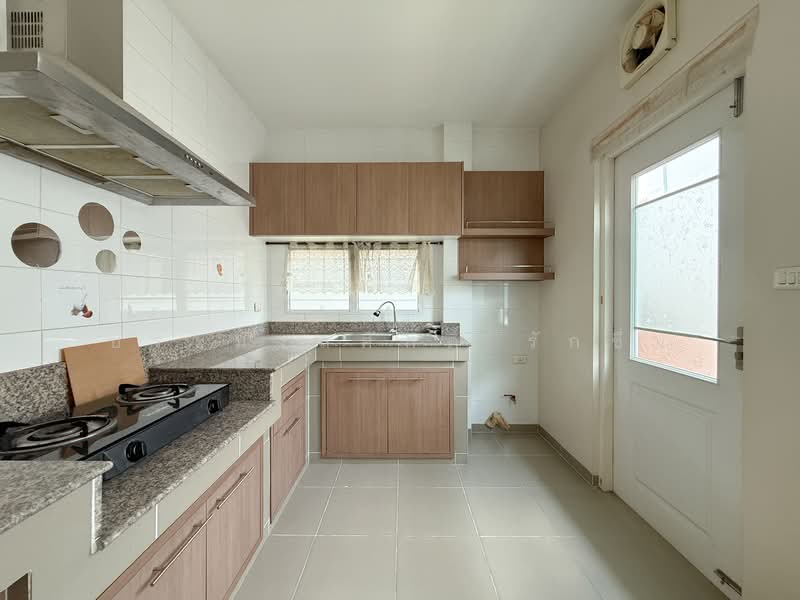 Nanthawan Uthayan-Aksa, Bangkok, Uthayan Road, Sala Thammasop, Thawi Watthana, Bangkok, 4 Bedrooms, 200 sqm, Single Detached House For Sale, by ประมวลศักดิ์ รักชื่น, 500210995 - DDproperty.com