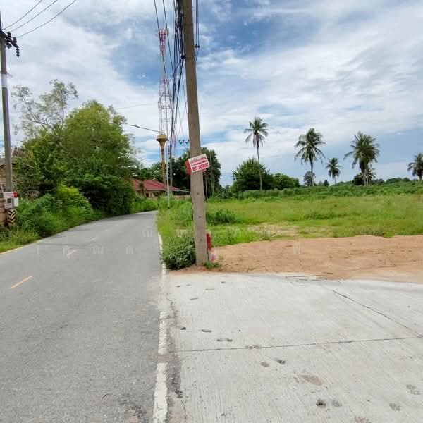 ซอยพรประภานิมิตร ตำบลกนองปรือ อำเภอบางละมุง จังหวัดชลบุรี, ชลบุรี, ซอยสยามคันทรีคลับ - ซอยพรประภานิมิตร, หนองปรือ, บางละมุง, ชลบุรี, 1,764 ตร.ม., ที่ดิน ขาย, โดย ณิชาภา (คุณดาว) เพียจันทร์, 500210996 - DDproperty.com