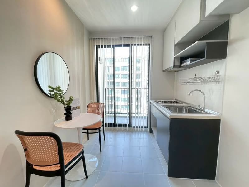 The Base Chaengwattana, Nonthaburi, Chaeng Watthana Road, Khlong Klue, Pak Kret, Nonthaburi, 1 Bedroom, 31 sqm, Condo For Sale, by Poonyaporn Veerabulyarit, 500211020 - DDproperty.com