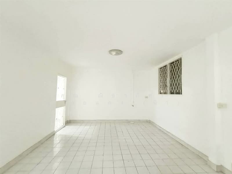 ขาย - Loet Ubon Village Phahonyothin 52 : หมู่บ้านเลิศอุบล พหลโยธิน 52, กรุงเทพ