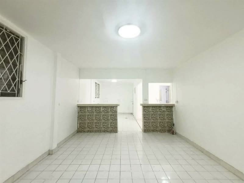 ขาย - Loet Ubon Village Phahonyothin 52 : หมู่บ้านเลิศอุบล พหลโยธิน 52, กรุงเทพ