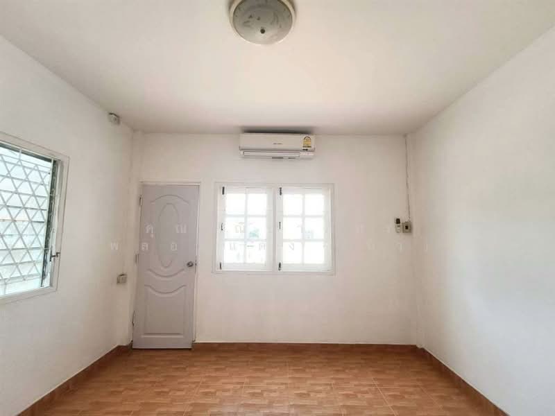 Loet Ubon Village Phahonyothin 52, Bangkok, Soi 3 Phahon Yothin 52 Yeak 45, Khlong Tanon, Sai Mai, Bangkok, 3 Bedrooms, 210 sqm, Single Detached House For Sale, by คุณ ณิชาภัทร พลอยแดง (นิว), 500211084 - DDproperty.com