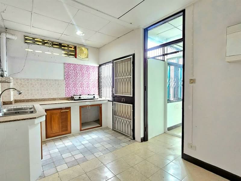 ป.ธนานิเวศน์ เสนานิคม1 ซอย28 แยก1, Bangkok, ถนนเสนานิคม1, Chan Kasem, Chatuchak, Bangkok, 3 Bedrooms, 240 sqm, Townhouse For Sale, by คุณ ณัจภสิญาค์ ศุภควัษฐ์กาญกุล (ณิชชา), 500211087 - DDproperty.com