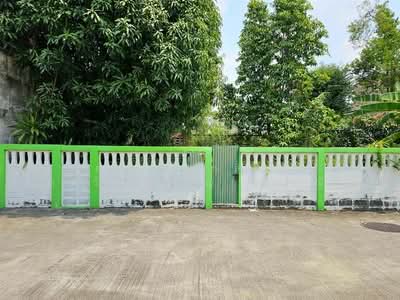 ขาย - ที่ดินเปล่า 42.2 ตร.ว. ที่ดิน ใกล้เซ็นทรัลอีสต์วิลล์ ซอยโชคชัย4 ซอย54 ถนนนาคนิวาศ, กรุงเทพ