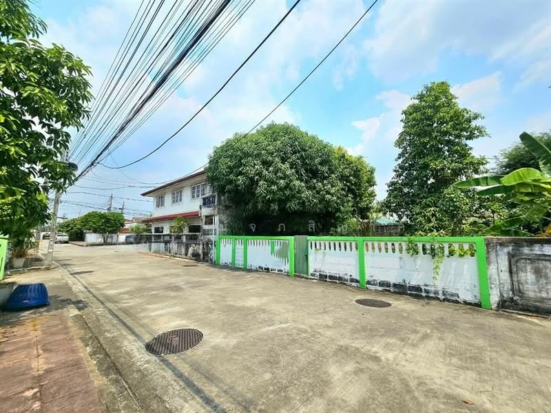 ที่ดินเปล่า 42.2 ตร.ว. ที่ดิน ใกล้เซ็นทรัลอีสต์วิลล์ ซอยโชคชัย4 ซอย54 ถนนนาคนิวาศ, Bangkok, ถนนโชคชัย4, Lat Phrao, Lat Phrao, Bangkok, , 168 sqm, Land For Sale, by คุณ ณัจภสิญาค์ ศุภควัษฐ์กาญกุล (ณิชชา), 500211090 - DDproperty.com