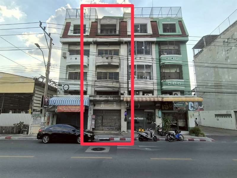 For Sale - อาคารพาณิชย์ 4.5 ชั้น 17 ตร.ว. อาคารพาณิชย์ ซอยโชคชัย4 ซอย65 ใกล้วัดลาดพร้าว, Bangkok