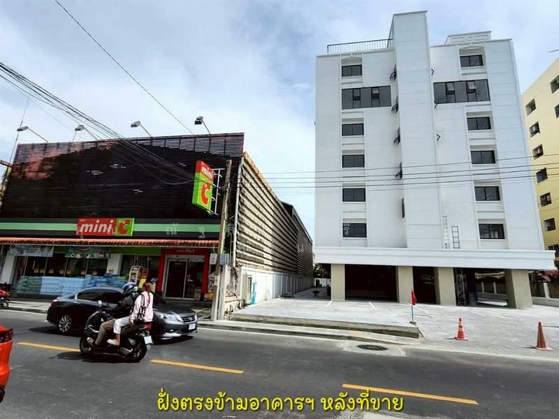 ขาย - อาคารพาณิชย์ 4.5 ชั้น 17 ตร.ว. อาคารพาณิชย์ ซอยโชคชัย4 ซอย65 ใกล้วัดลาดพร้าว, กรุงเทพ