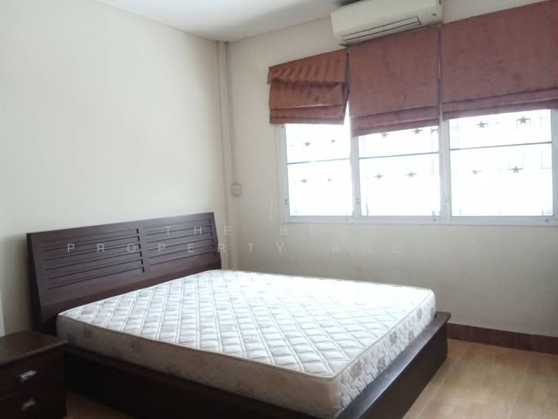 รุ่งกิจวิลล่า 11, Bangkok, Khlong Sam Prawet, Lat Krabang, Bangkok, 3 Bedrooms, 100 sqm, Townhouse For Sale, by The Best Property Agent นิด, 500211095 - DDproperty.com