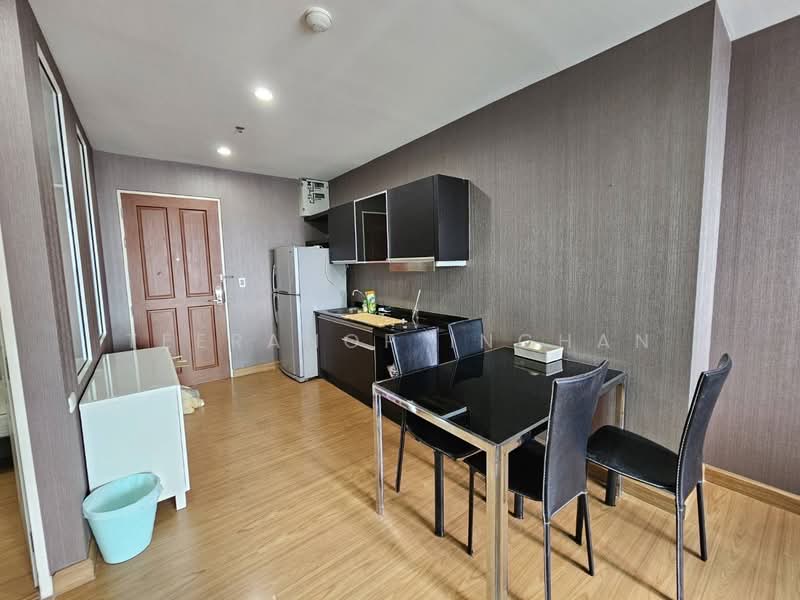 The Complete Narathiwat, Bangkok, 9 Naradhiwas Rajanagarindra Rd, Chong Nonsi, Yan Nawa, Bangkok, 2 Bedrooms, 61 sqm, Condo For Sale, by Teeranop Inchan, 500211106 - DDproperty.com