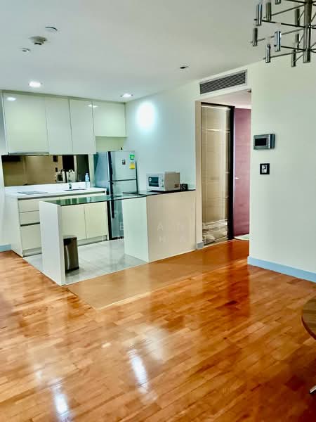 Quad Silom, Bangkok, 63 Soi Pipat 2, Silom Road, Suriyawong, Bang Rak, Bangkok, 2 Bedrooms, 60 sqm, Condo For Sale, by Teeranop Inchan, 500211114 - DDproperty.com