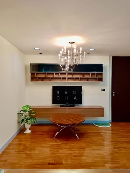 Quad Silom, Bangkok, 63 Soi Pipat 2, Silom Road, Suriyawong, Bang Rak, Bangkok, 2 Bedrooms, 60 sqm, Condo For Sale, by Teeranop Inchan, 500211114 - DDproperty.com