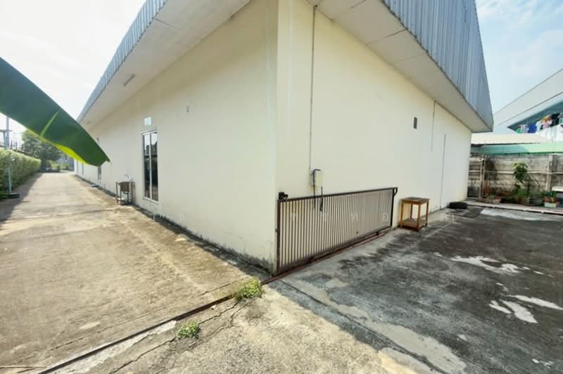 ซอยหนองระแหง 5/1 ถนนหนองระแหง ถนนคู่ขนานกาญจนาภิเษก แขวงสามวาตะวันตก เขตคลองสามวา กทม. 10510, Bangkok, คู่ขนานกาญจนาภิเษก, Sam Wa Tawan Tok, Khlong Sam Wa, Bangkok, 4 Bedrooms, 1,200 sqm, Single Detached House For Sale, by สง่าชัย ไทรทองคำ, 500211124 - DDproperty.com