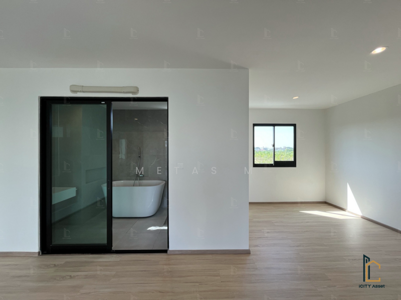 For Sale - Nirvana DEFINE Krungthep Kreetha, Bangkok