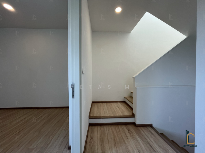 For Sale - Nirvana DEFINE Krungthep Kreetha, Bangkok