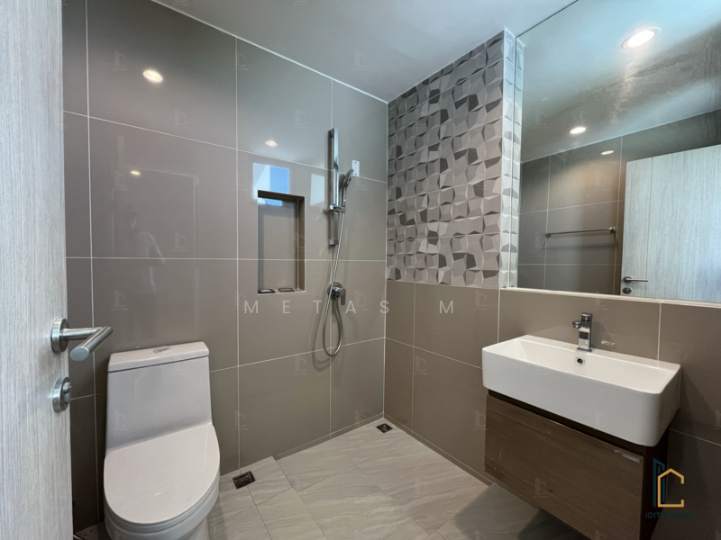 For Sale - Nirvana DEFINE Krungthep Kreetha, Bangkok