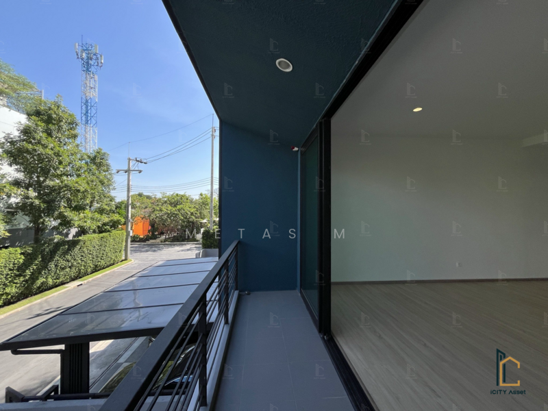 For Sale - Nirvana DEFINE Krungthep Kreetha, Bangkok