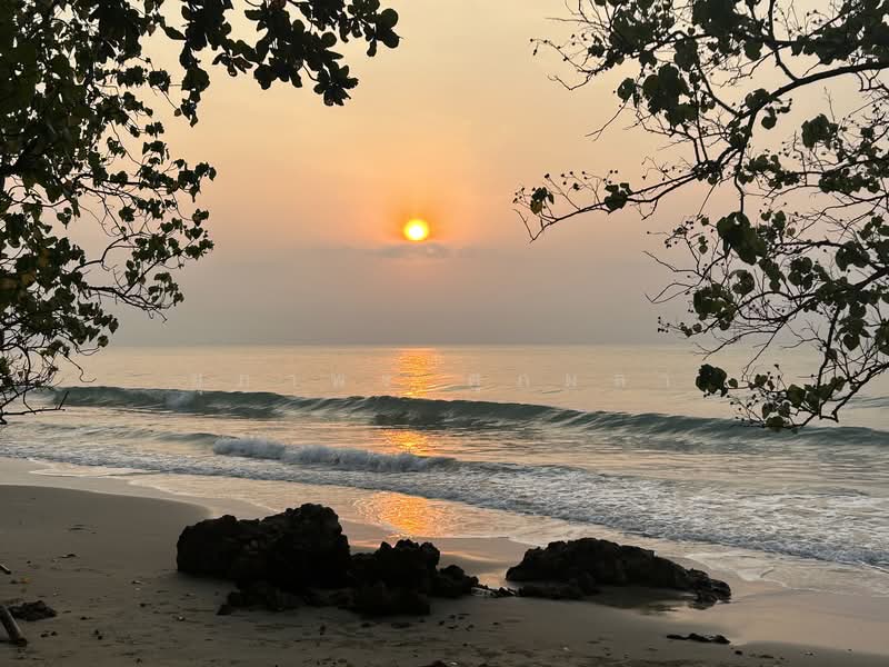 ขาย - บ้านระยอง ใกล้หาดแหลมแม่พิมพ์, ระยอง