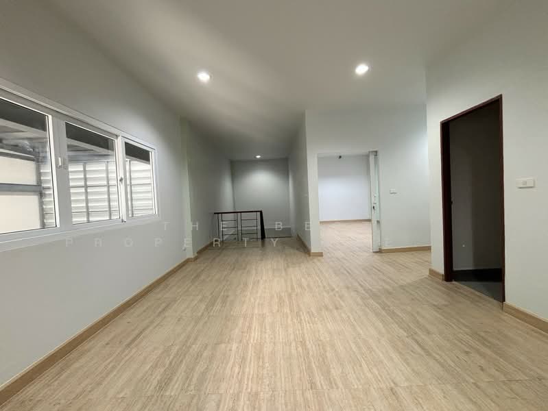 โกดังพร้อมสำนักงานบางพลี สมุทรปราการ, Samut Prakan, Rachathewa, Bang Plee, Samut Prakan, , 200 sqm, Warehouse/Factory For Sale, by The Best Property Agent น้อย, 500211130 - DDproperty.com