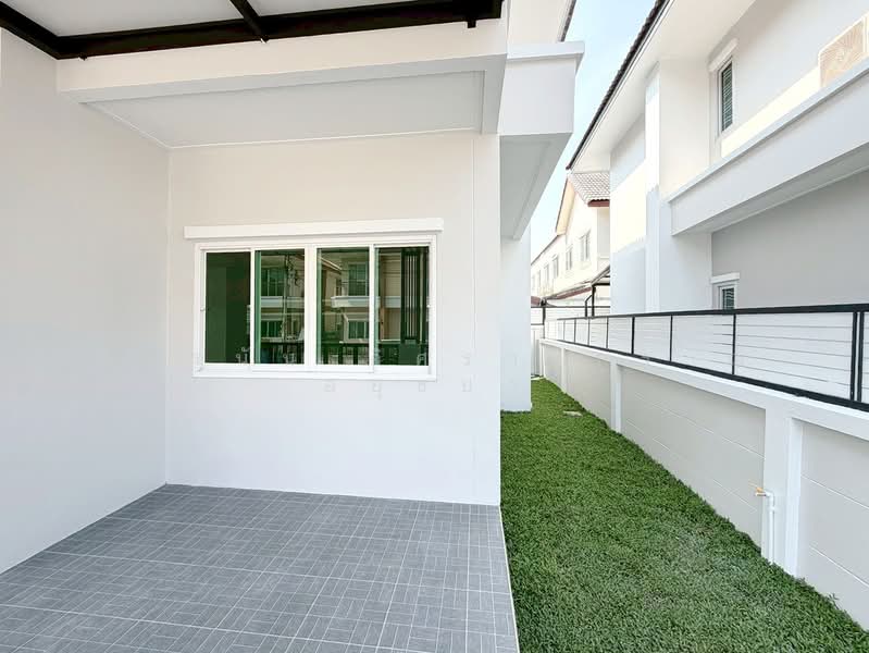 Phanason Villa Lumlukka-Klong 4 : พนาสนธิ์ วิลล่า ลำลูกกา-คลองสี่, ปทุมธานี, ชอย หมู่บ้านพนาสนธ์, ลาดสวาย, ลำลูกกา, ปทุมธานี, 169 ตร.ม., บ้านแฝด ขาย, โดย ภัทรนัน อิศรางกูร ณ อยุธยา, 500211139 - DDproperty.com