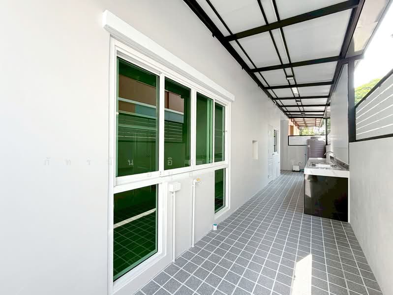 Phanason Villa Lumlukka-Klong 4 : พนาสนธิ์ วิลล่า ลำลูกกา-คลองสี่, ปทุมธานี, ชอย หมู่บ้านพนาสนธ์, ลาดสวาย, ลำลูกกา, ปทุมธานี, 169 ตร.ม., บ้านแฝด ขาย, โดย ภัทรนัน อิศรางกูร ณ อยุธยา, 500211139 - DDproperty.com