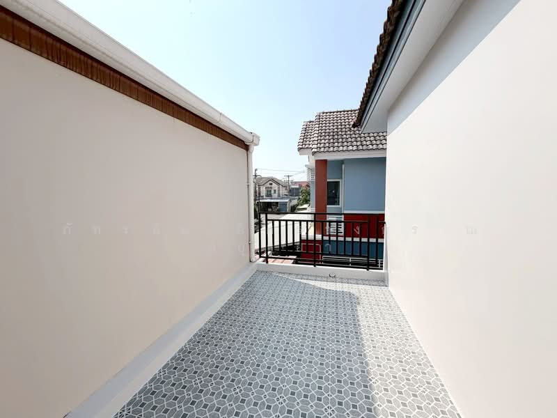 Phanason Villa Lumlukka-Klong 4, Pathum Thani, Soi Phanason Village, Lat Sawai, Lam Luk Ka, Pathum Thani, 4 Bedrooms, 169 sqm, Semi-Detached House (Twin House) For Sale, by ภัทรนัน อิศรางกูร ณ อยุธยา, 500211139 - DDproperty.com