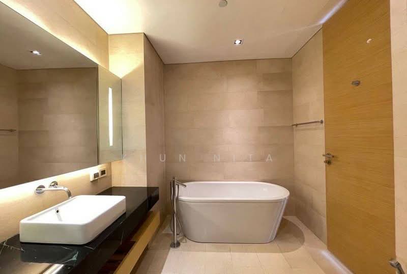 Saladaeng Residences, Bangkok, 29/1 North Sathorn Road, Silom, Bang Rak, Bangkok, 2 Bedrooms, 90 sqm, Condo For Rent, by Khun Nita, 500211155 - DDproperty.com