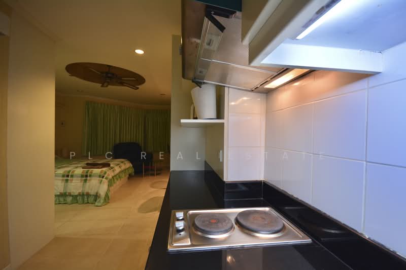 Jomtien Thip Condotel, Chon Buri (Pattaya), จอมเทียน จอมเทียน, Nong Pru, Bang Lamung (Pattaya), Chon Buri (Pattaya), 1 Bedroom, 30 sqm, Condo For Sale, by PLC real estate, 500211163 - DDproperty.com