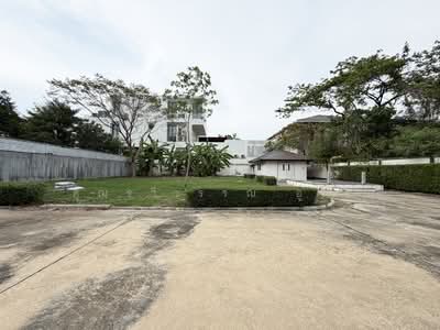 For Sale - Land for Sale, Phatthanakan 58, 200 Square Wah, Bangkok