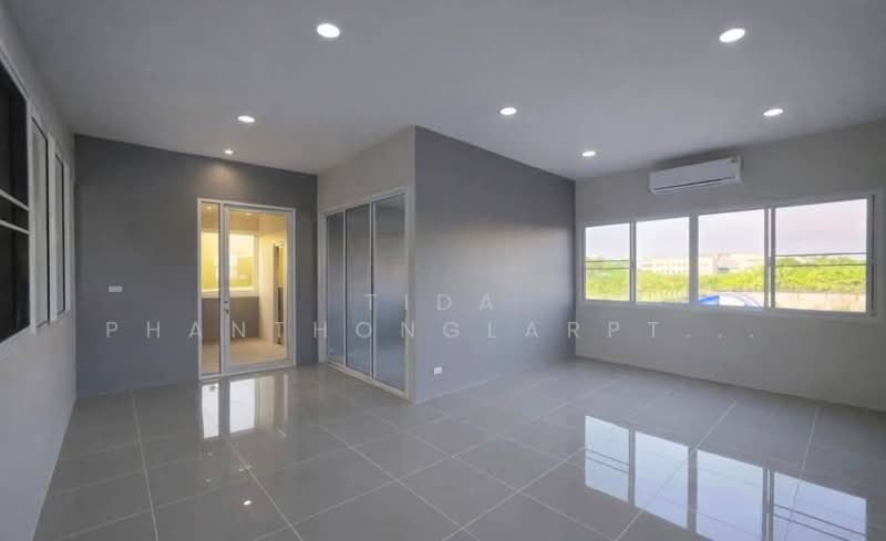 Warehouse with office space for rent, Pho Kaew 4, Ladprao 101, near the motorway, expressway, and BT, Bangkok, Khlong Chan, Bang Kapi, Bangkok, , 513 sqm, Warehouse/Factory For Rent, by Tida phanthonglarptawee, 500211178 - DDproperty.com