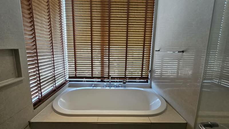 The Emporio Place, Bangkok, 93 Soi Sukhumvit 24, Sukhumvit Road, Khong Tan, Khlong Toei, Bangkok, 2 Bedrooms, 100 sqm, Condo For Rent, by BANGKOK PROPERTY AGENTS, 500211187 - DDproperty.com