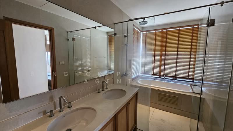 The Emporio Place, Bangkok, 93 Soi Sukhumvit 24, Sukhumvit Road, Khong Tan, Khlong Toei, Bangkok, 2 Bedrooms, 100 sqm, Condo For Rent, by BANGKOK PROPERTY AGENTS, 500211187 - DDproperty.com