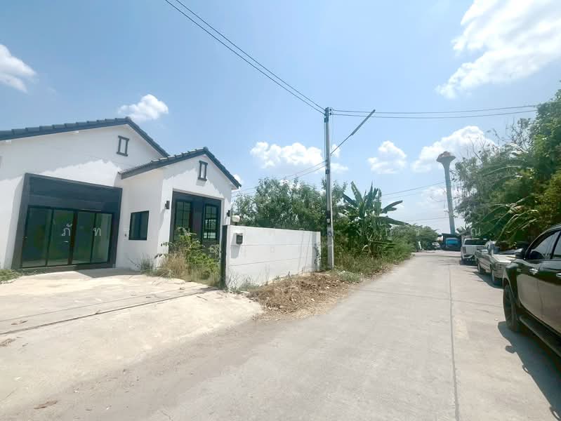 บ้านแฝด 1 ชั้น ซอยคลองสี่ ถนนคลองหลวง ต.คลองสี่ อ.คลองหลวง จ.ปทุมธานี, Pathum Thani, คลองหลวง, Khlong Si, Khlong Luang, Pathum Thani, 2 Bedrooms, 170 sqm, Semi-Detached House (Twin House) For Sale, by ภัทรนัน อิศรางกูร ณ อยุธยา, 500211220 - DDproperty.com