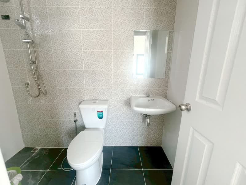 บ้านแฝด 1 ชั้น ซอยคลองสี่ ถนนคลองหลวง ต.คลองสี่ อ.คลองหลวง จ.ปทุมธานี, Pathum Thani, คลองหลวง, Khlong Si, Khlong Luang, Pathum Thani, 2 Bedrooms, 170 sqm, Semi-Detached House (Twin House) For Sale, by ภัทรนัน อิศรางกูร ณ อยุธยา, 500211220 - DDproperty.com