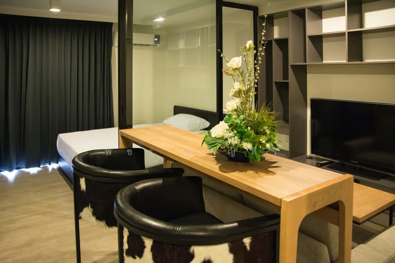 Maestro 02 Ruamrudee, Bangkok, 5-2 Ploenchit Road, Lumphini, Pathum Wan, Bangkok, 1 Bedroom, 29 sqm, Condo For Rent, by พชร ชาญศิริ, 500211229 - DDproperty.com